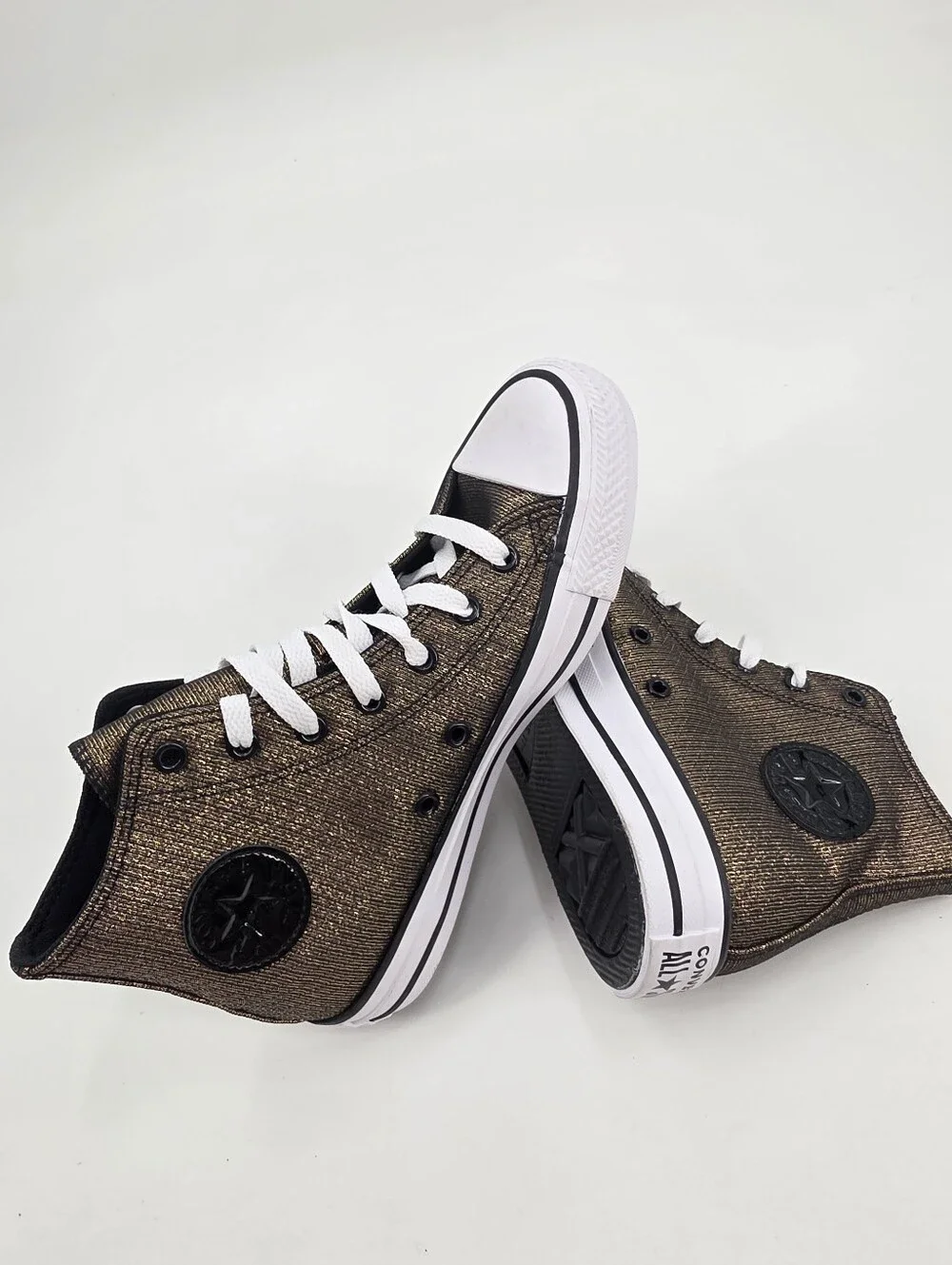 Converse Chuck Taylor All Star Sparkle Kids Shoes Size 4 NWOB
